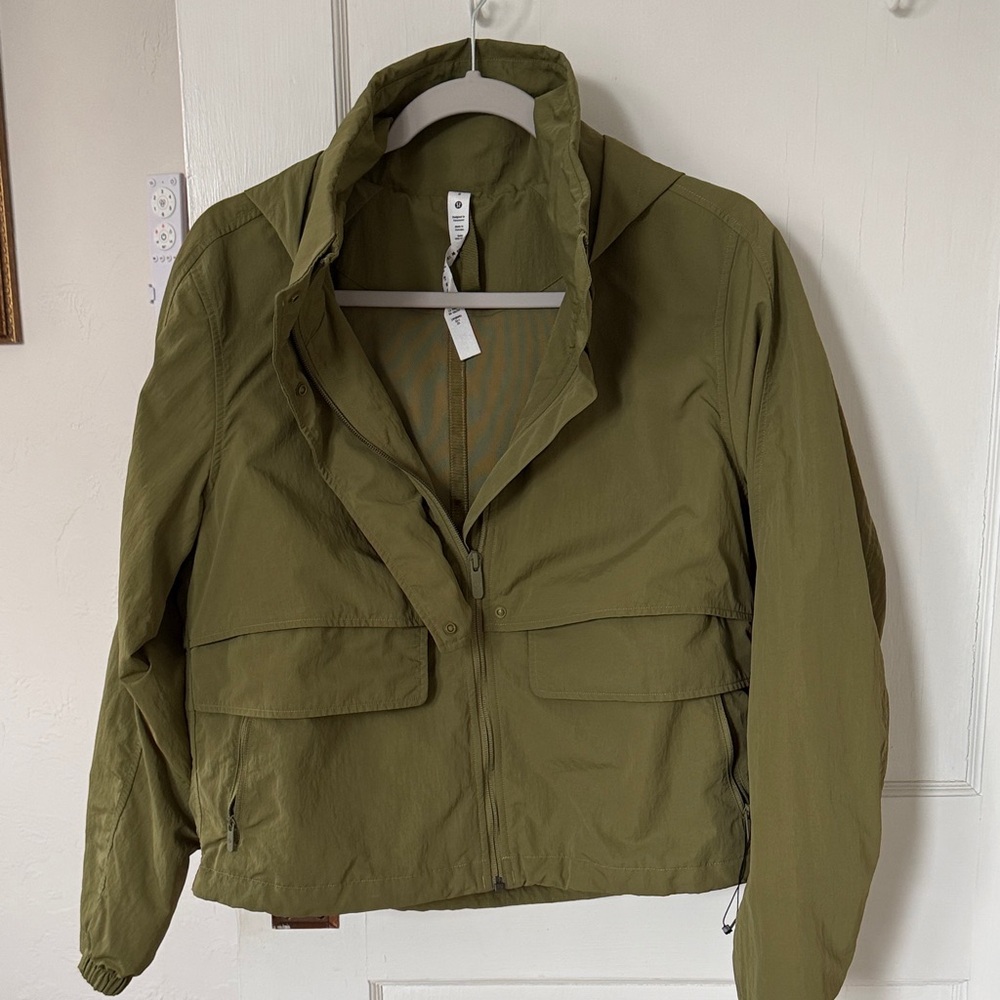 Lululemon Utility Jacket in Olive